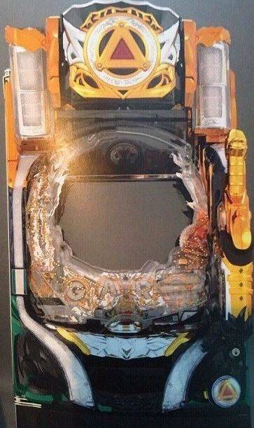 これほんとなんかな仕事人に続いて牙狼の新筐体も店が嫌がりそうな上部… これほんとなんかな仕事人に続いて牙狼の新筐体も店が嫌がりそうな上部…