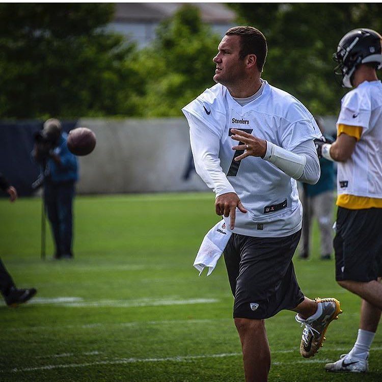 Big Ben https://t.co/HP9XmyHemN https://t.co/f4n8xAPaD0
