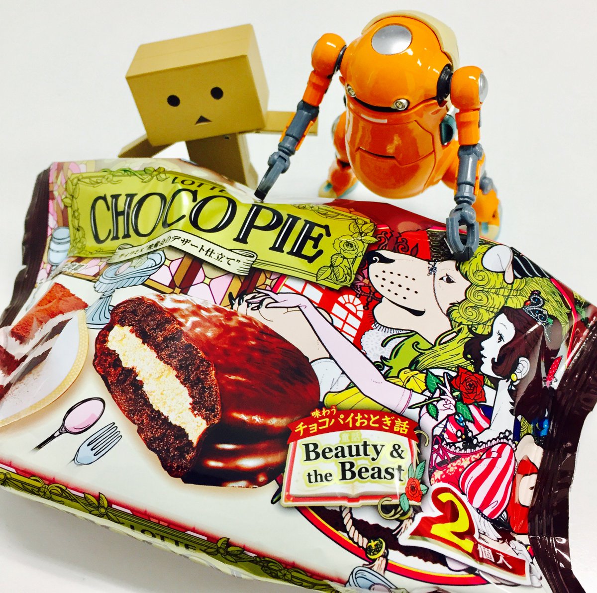 ティラミス 晩餐会のデザート仕立てのチョコパイ(2個入り袋)を買ってきた!!箱タイプのが売ってなくてティラミス食べたくて ティラミス 晩餐会のデザート仕立てのチョコパイ(2個入り袋)を買ってきた!!箱タイプのが売ってなくてティラミス食べたくて