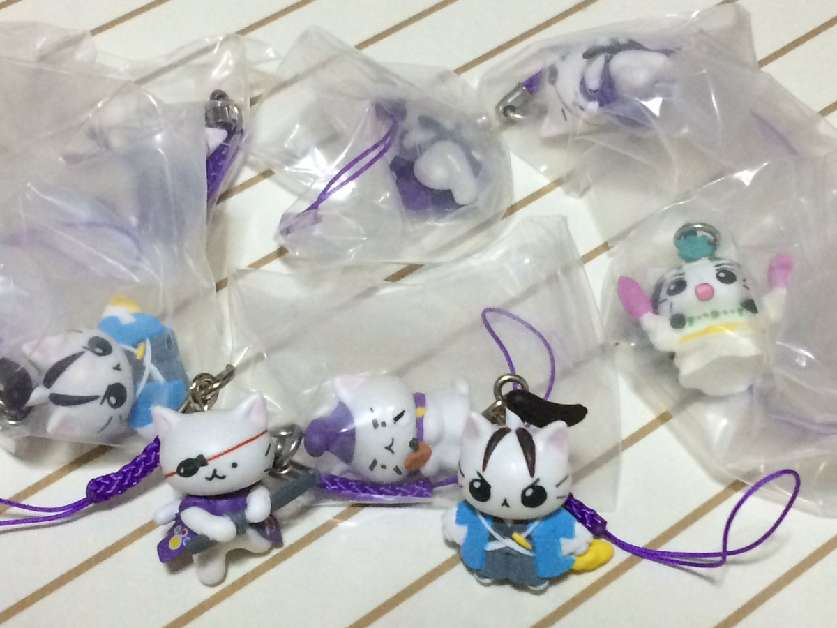 遠出して ねこねこ日本史の根付ゲットしてきた。伊達政宗ですぎだけど一番欲しかった沖田総司と卑弥呼手に入ったからオーケー 遠出して ねこねこ日本史の根付ゲットしてきた。伊達政宗ですぎだけど一番欲しかった沖田総司と卑弥呼手に入ったからオーケー
