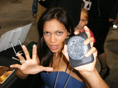 RT @Mr_A_N_Other: @rosariodawson Where do you find the badge prop? The series needs volumes 2, 3, 7 https://t.co/Rq4S8Y7V4O