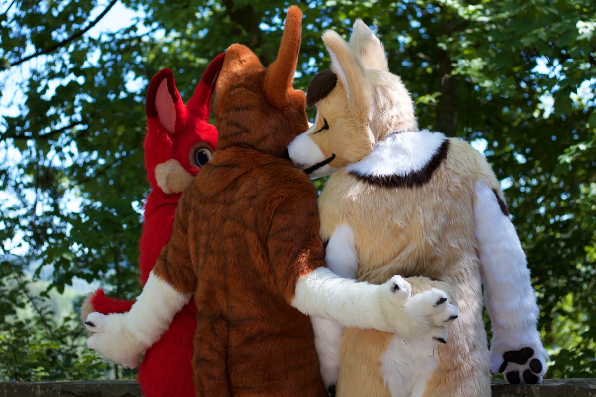 #FursuitFriday