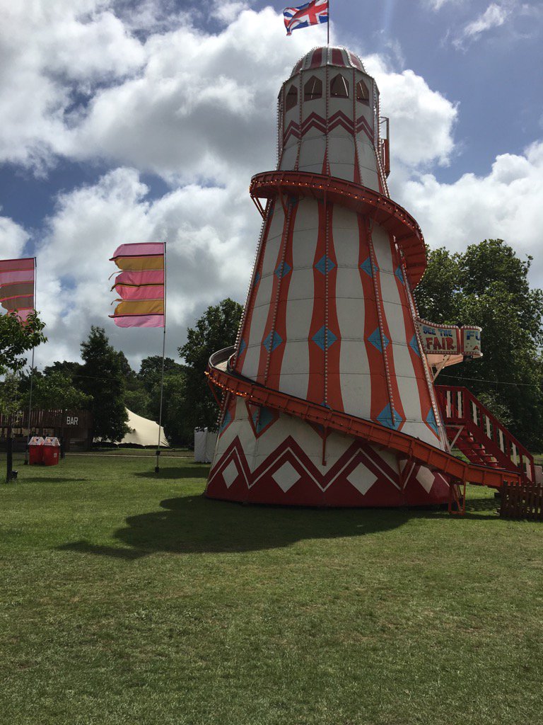 RT @JohnGiddings01: The calm before..
@IsleOfWightFest 2017 https://t.co/NBFxurmNNE