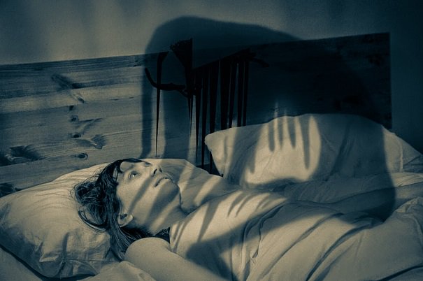 Маленькие яркие новогодние носочки крючком Лучшие варианты косынок спицами и крючком для девочек на лето