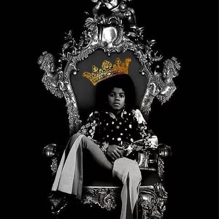 King https://t.co/azcC7UDYlI https://t.co/rLafD778ET