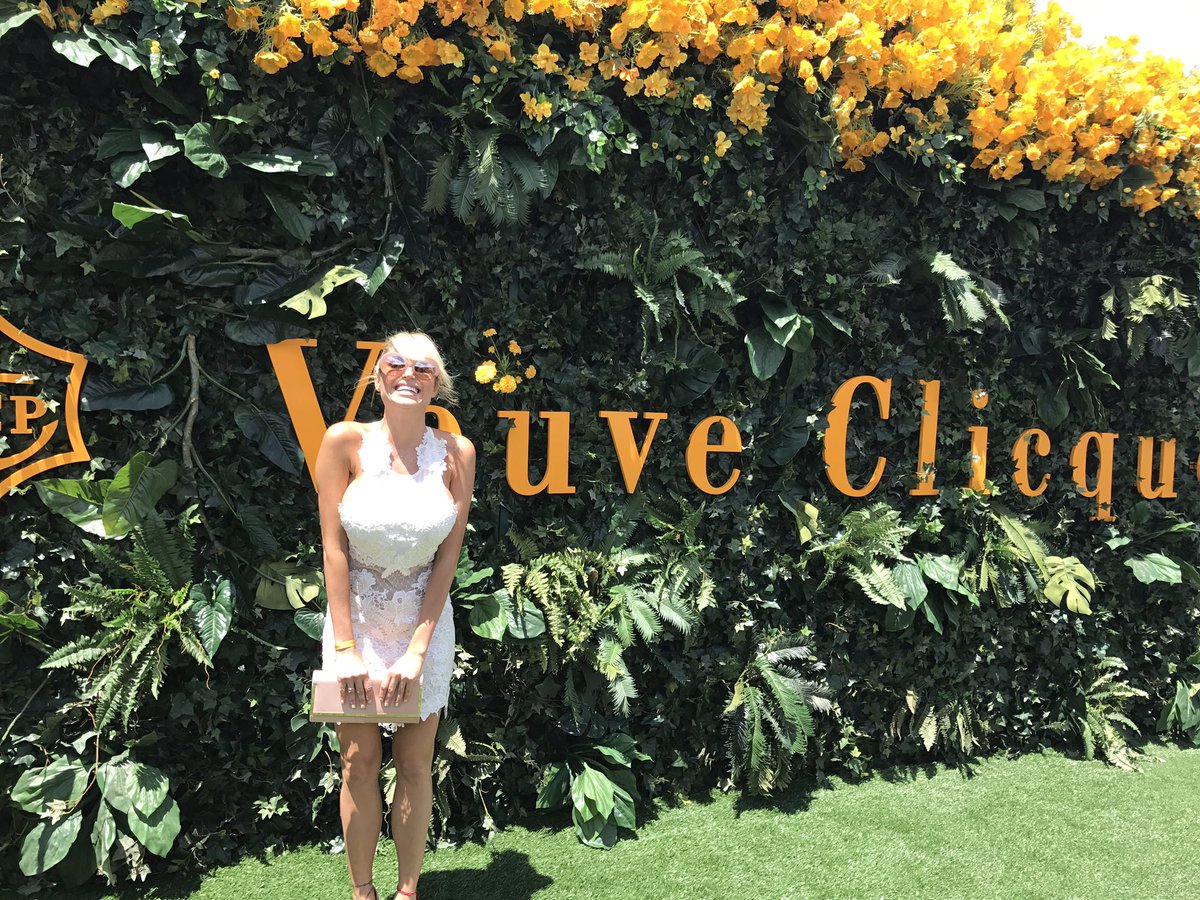 The 10th Annual Veuve Clicquot Polo Clasissic ???????? Thans for the invitation @VeuveClicquot https://t.co/YQX9Pa6T8G