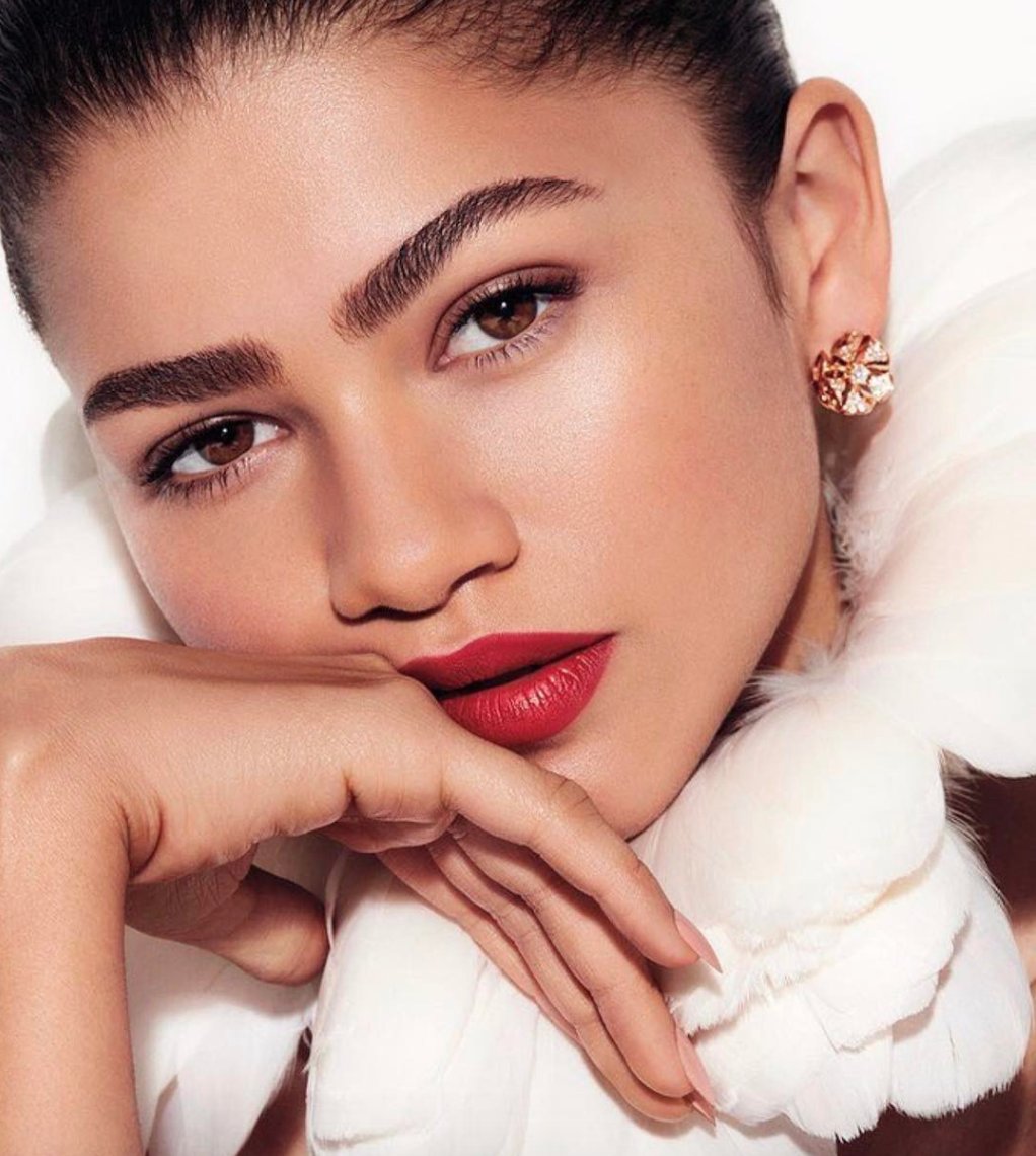 My #WCW is a special woman. Let us lift her up. More below on the beautiful @Zendaya. https://t.co/eHvQppYGIz
