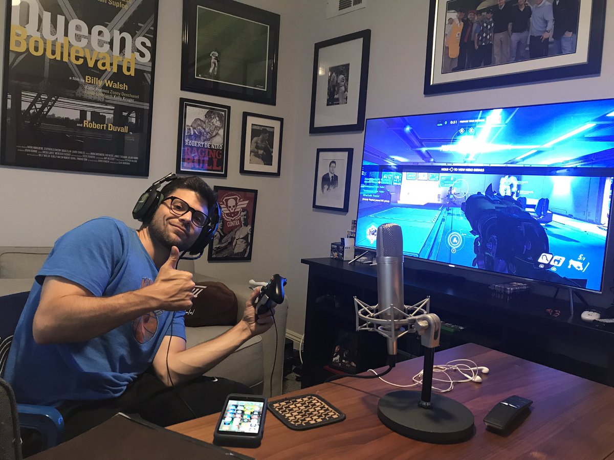 RT @B4BPodcast: Jerry recaps E3 and couldn't resist but talk about these crazy trade rumors https://t.co/wGlqvib2nl https://t.co/HG15ReubAf