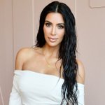 Kim Kardashian Actually Painted the Walls at Her House Pink to Match Her KKW Beauty Products at the Launch Party Kim Kardashian Actually Painted the Walls at Her House Pink to Match Her KKW Beauty Products at the Launch Party