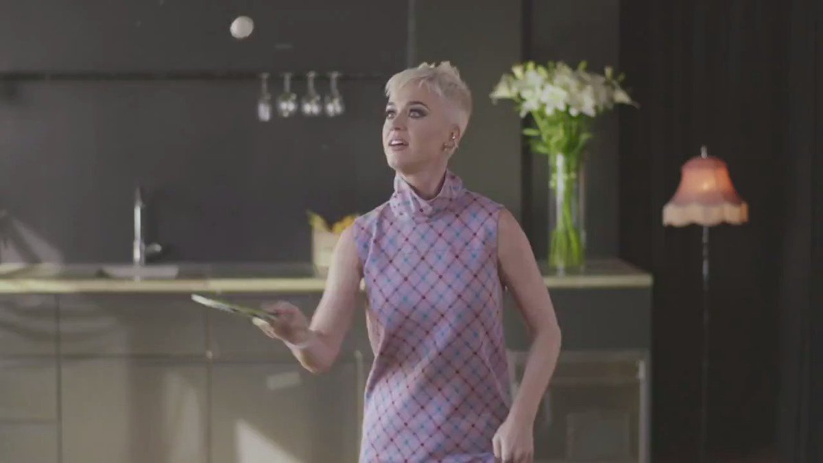 RT @Spotify: .@katyperry has an important message for you ???? https://t.co/QzpLXaxn3J https://t.co/SmdNsY1nMH