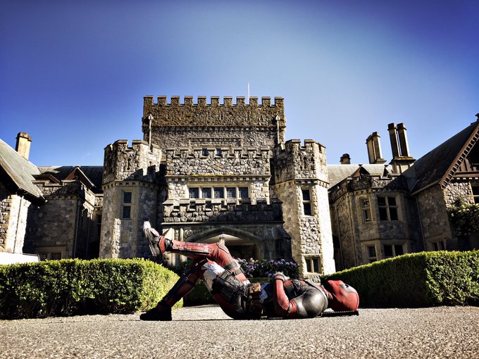 RT @VancityReynolds: Dropped by the X-Mansion. Big fucking surprise. No one's home. https://t.co/svbUMEdKbb