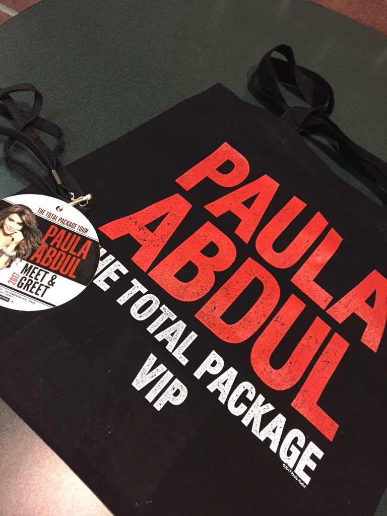 RT @heatherbiede: No words needed!! Have a great show @PaulaAbdul! #TotalPackageTour https://t.co/rgKEFtZkrj