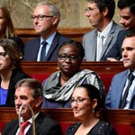 Le châle de la députée de Mayotte Ramlati Ali fait débat sur les réseaux sociaux Le châle de la députée de Mayotte Ramlati Ali fait débat sur les réseaux sociaux