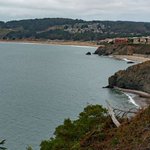 Teen dies after falling from San Francisco cliff Teen dies after falling from San Francisco cliff