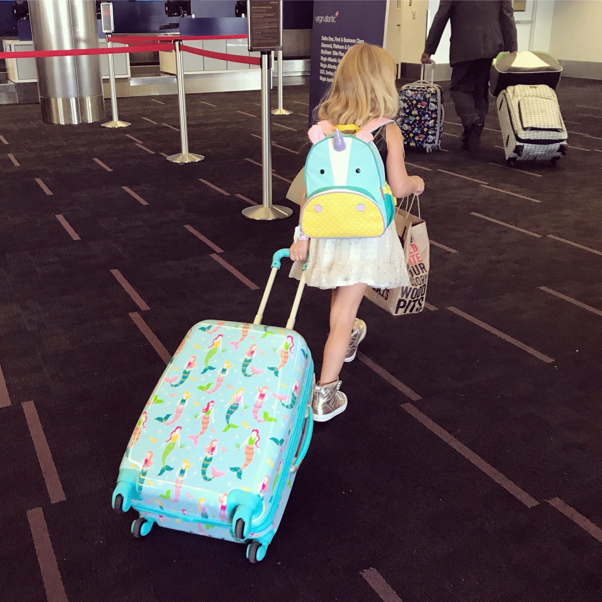 Takin' the lead as always ✈️ #MAXIDREW https://t.co/qyrRgN00aa