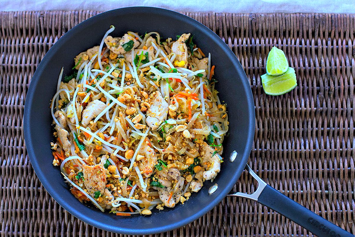 Thai-style noodles are an easy meal when complemented by protein & veggies of your choice >> https://t.co/HMlK56Zeu3 https://t.co/flU14Buftx
