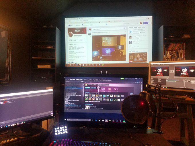 Stream is LIVE https://t.co/o7SJTBjLTa
Tune in for #csgo #caseopening #twitch #streamer #blueyeti #esports #college https://t.co/8VJ4ZyS1Pz