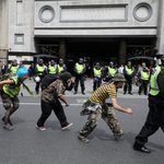 UK police brace for trouble as far-right and anti-racist groups protest UK police brace for trouble as far-right and anti-racist groups protest