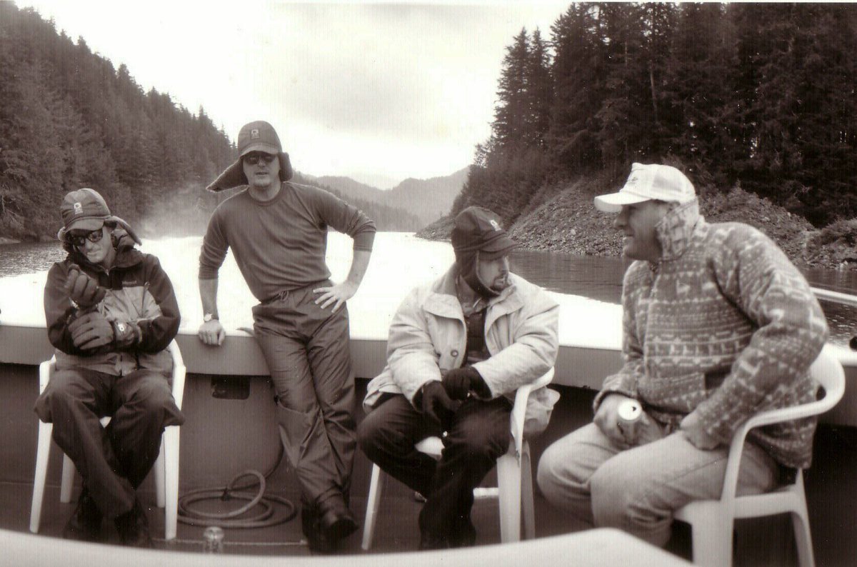 Ketchikan exhaled,
while the sheen,
inhaled perfect wisdom...

(r.i.p. JG)

x

© https://t.co/6oNMzDgurc