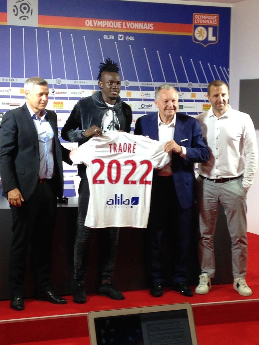 RT @fernandofly9: @jem_lucy Bertrand Traore signed for Lyon today ! #CFCFAMILY https://t.co/JRCai5sMTM