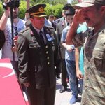 Oğlununu kamuflajını giydi... Şehit babasından ağlatan sözler Oğlununu kamuflajını giydi... Şehit babasından ağlatan sözler