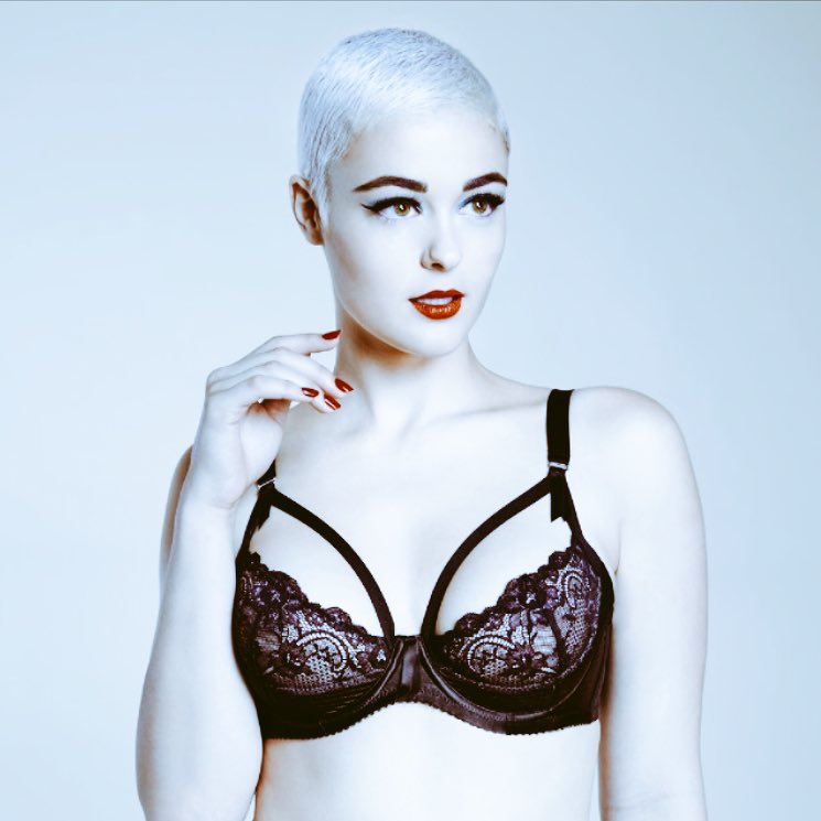 Shop my bestselling #madamex bra and more at https://t.co/KOftEWtUcF (photo of @stefania_model) https://t.co/usDhsDSLMw