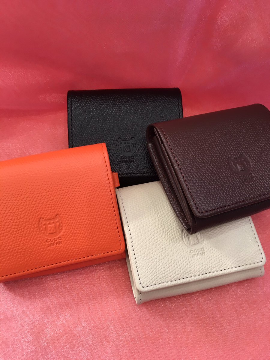 【力を抜いてゆったりと】力むとろくなことはない。肩の力を抜いてゆったり。Leather goods, Yellow, N 【力を抜いてゆったりと】力むとろくなことはない。肩の力を抜いてゆったり。Leather goods, Yellow, N
