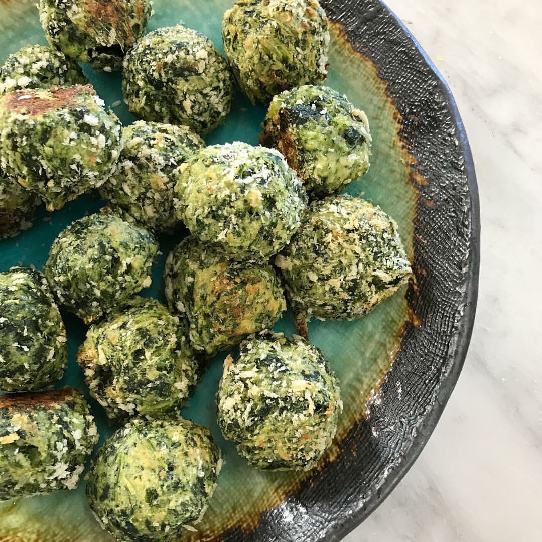 kale spinach bites for days #selfcaresaturday https://t.co/GWmOQ4of9Q
