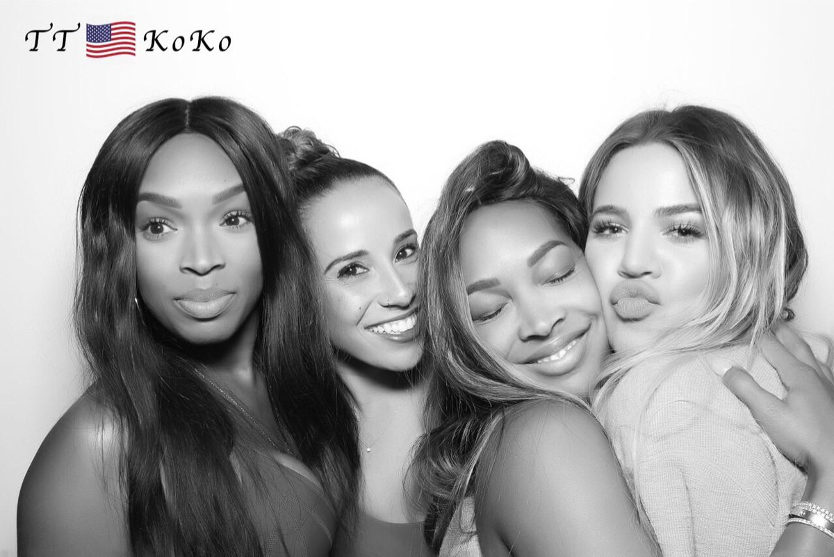 My girls from day one! ❤️ https://t.co/rBgmnoKEIq