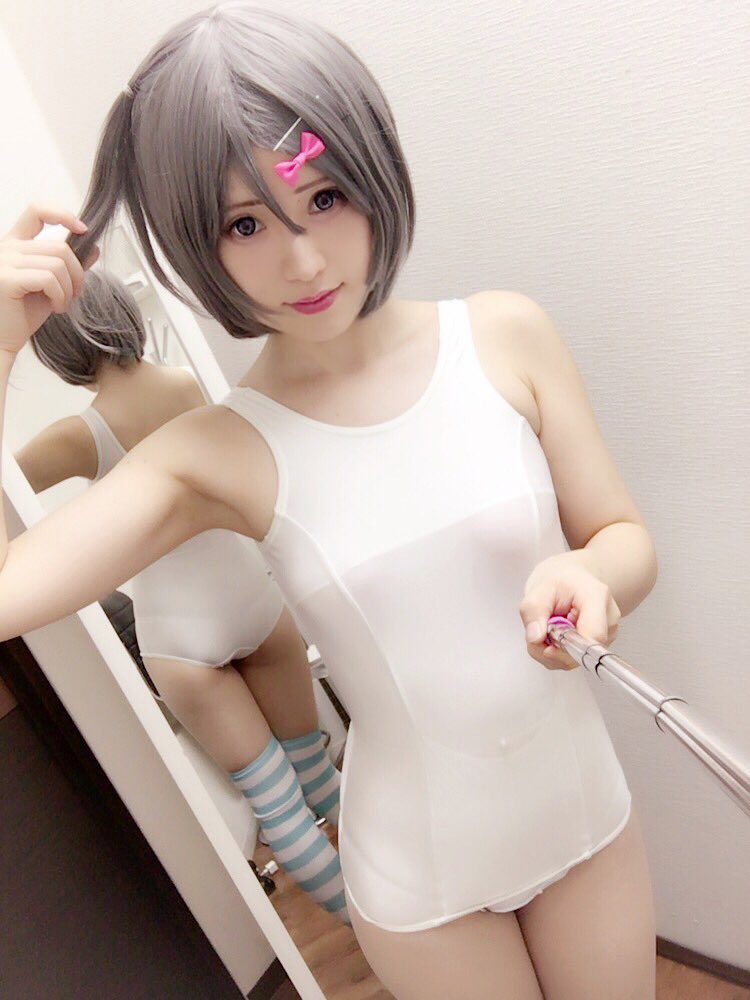 変猫の月子ちゃん 白スクバージョン🐱 変猫の月子ちゃん 白スクバージョン🐱