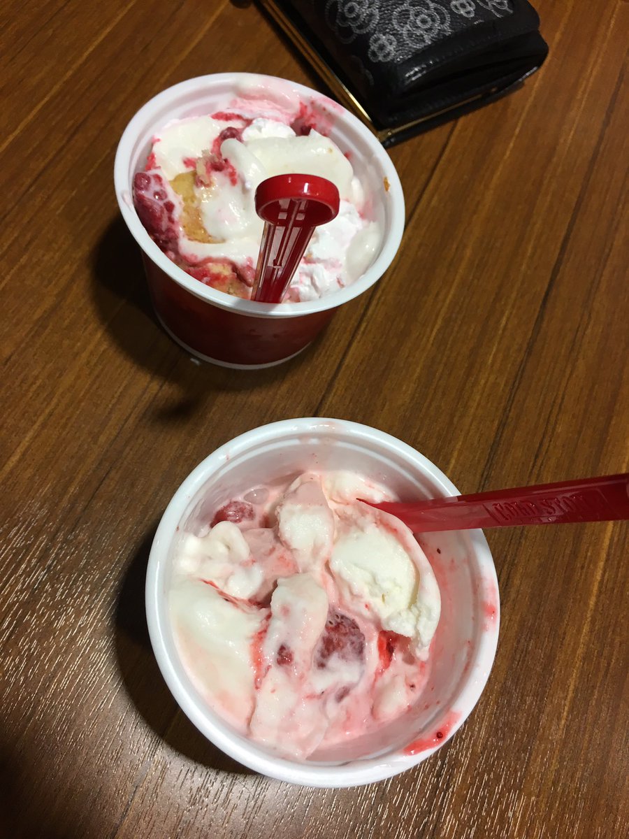 今日はバイキングからのコールドストーンアイス!からのワカコ酒の居酒屋さん!!日本酒と缶詰うま🍶 今日はバイキングからのコールドストーンアイス!からのワカコ酒の居酒屋さん!!日本酒と缶詰うま🍶