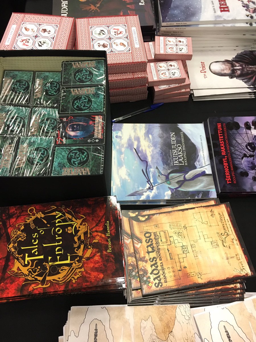 A box of the V:TES Berlin Anthology Set on sale at the small publisher's table at #Ropecon 