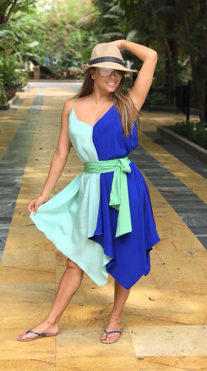 Love a summer dress! #Spain #Marbella https://t.co/T8sNBUSGYg