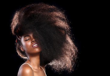 Why men date but never marry stunningly beautiful women