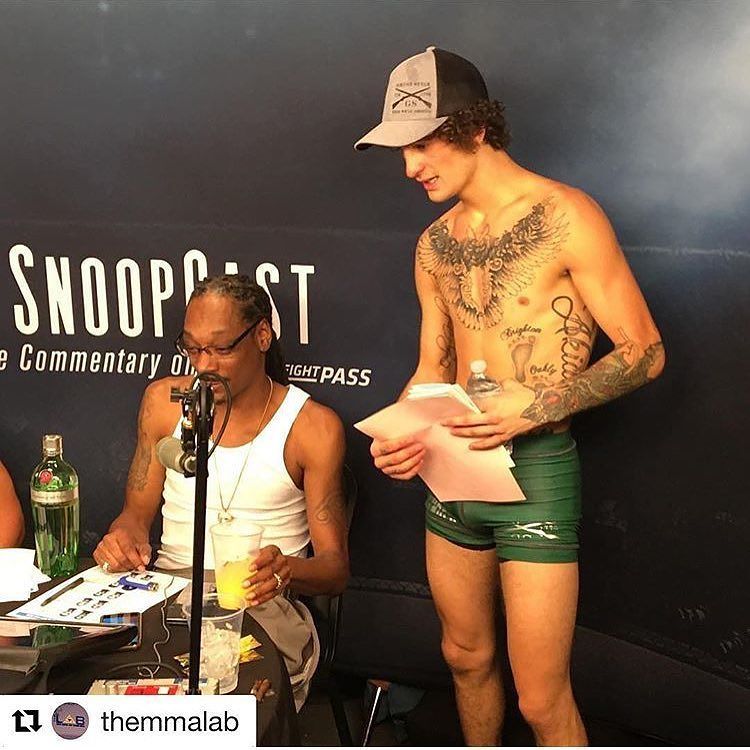 Welcome to tha shugashow???????? https://t.co/pX8Y5AM12m https://t.co/cpBy3tYMq7