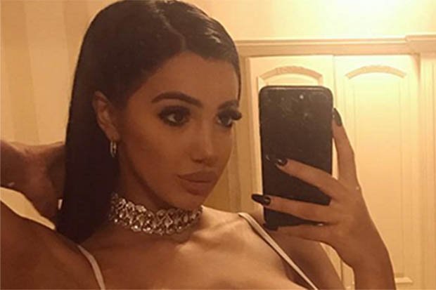 RT @Daily_Star: .@chloekhanxxx explodes out of sheer lingerie that wouldn't even fit Barbie https://t.co/gy2S3E6Xzy https://t.co/qcaP1n0gGl