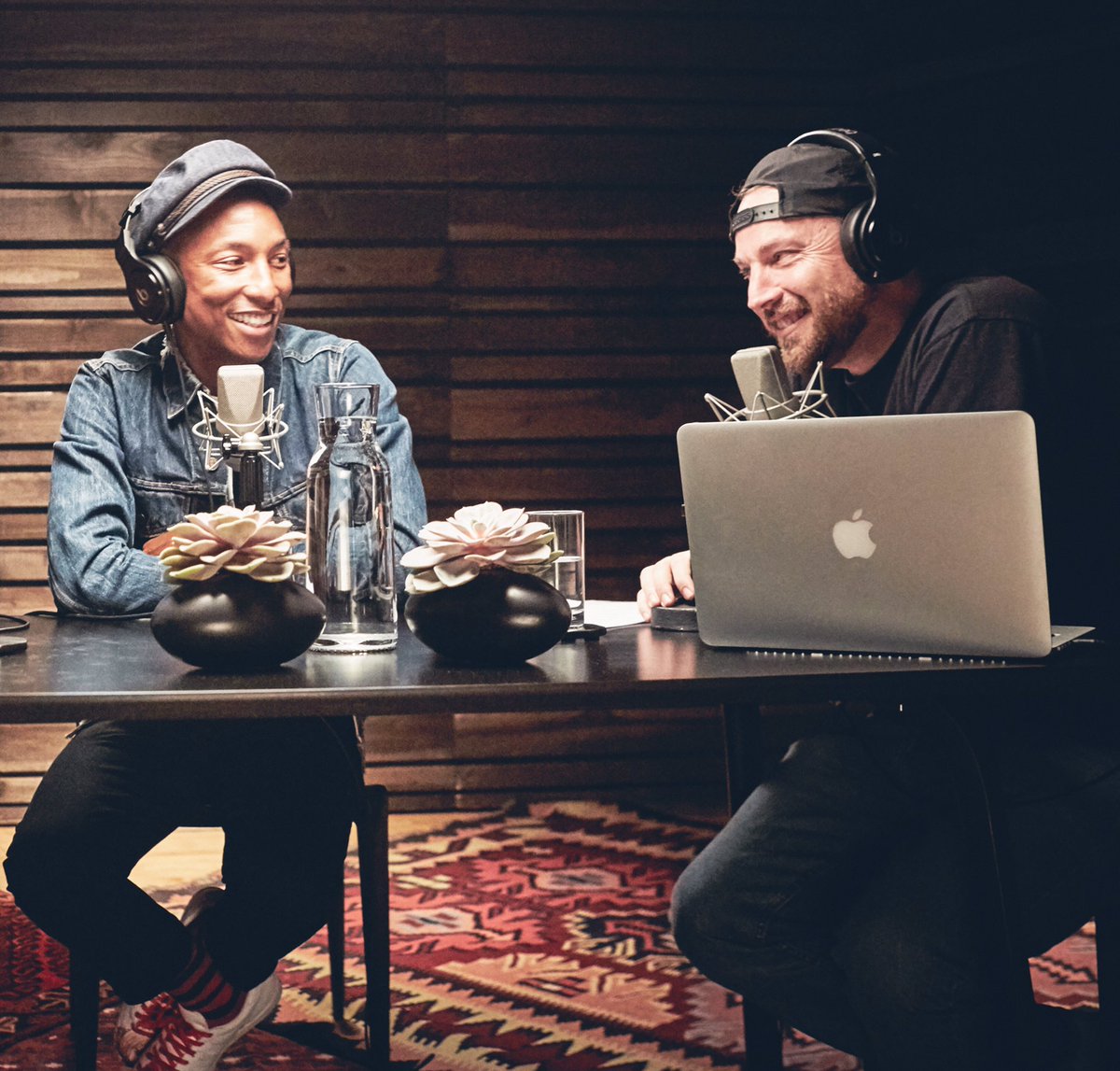 This Sunday! ‘Best Of’ #OTHERtone episode on @Beats1 Radio at 12PM LA/3PM NY/8PM UK. https://t.co/UbCMPCovP6