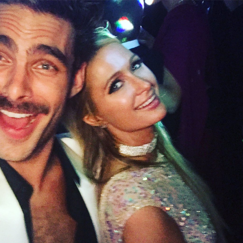 RT @jonkortajarena: Mama @parishilton is on fire... ???????? https://t.co/CplinHEW0W