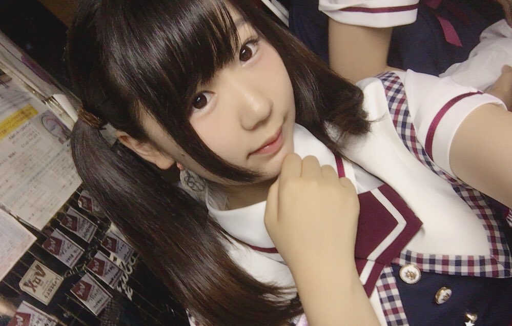 まだわここがどんな人かわからないフォロワーさんに自己紹介🐰♥高校2年生🌟♥アイドルさんが好きです。#欅坂46 #NMB4 まだわここがどんな人かわからないフォロワーさんに自己紹介🐰♥高校2年生🌟♥アイドルさんが好きです。#欅坂46 #NMB4