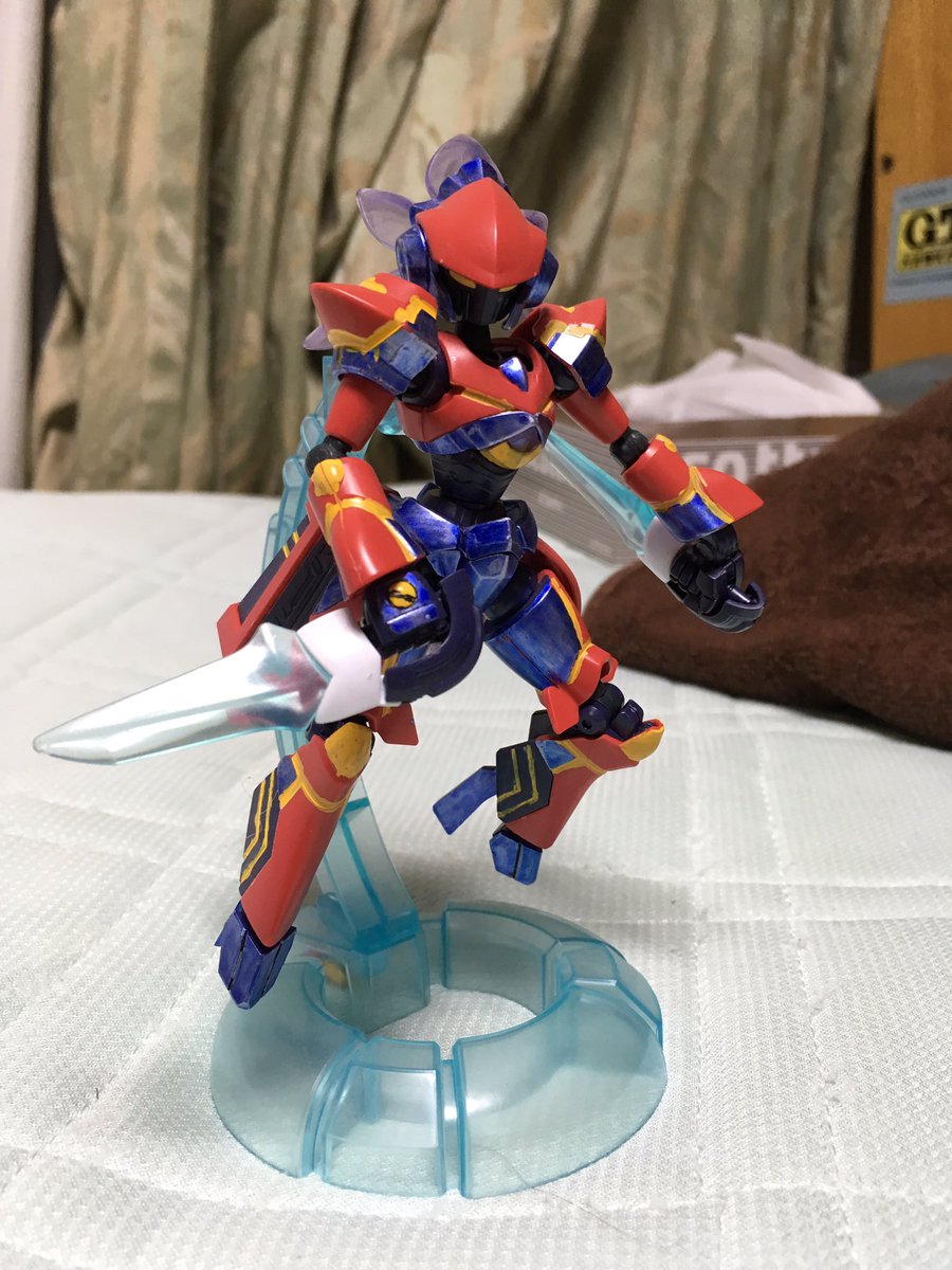 生まれて初めて塗装したプラモデル。はみ出しなんてなんのそのとりあえず部分塗装したもの。なんとなくいまだに飾っています。# 生まれて初めて塗装したプラモデル。はみ出しなんてなんのそのとりあえず部分塗装したもの。なんとなくいまだに飾っています。#