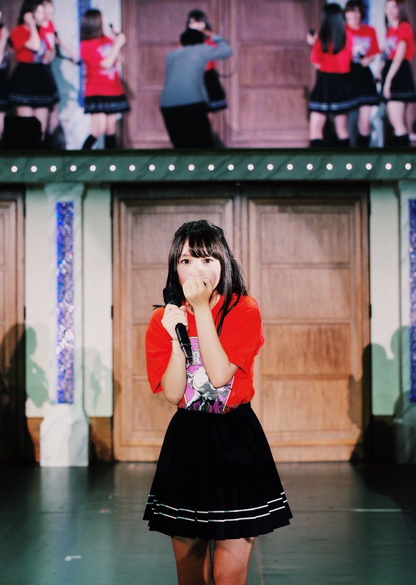 【乃木坂46】新センター3期生・与田祐希(17)、早くも写真集発売が決定 サプライズ発表に呆然「え? え?」 http://pbs.twimg.com/media/DG8yZ85UQAAShJ3.jpg