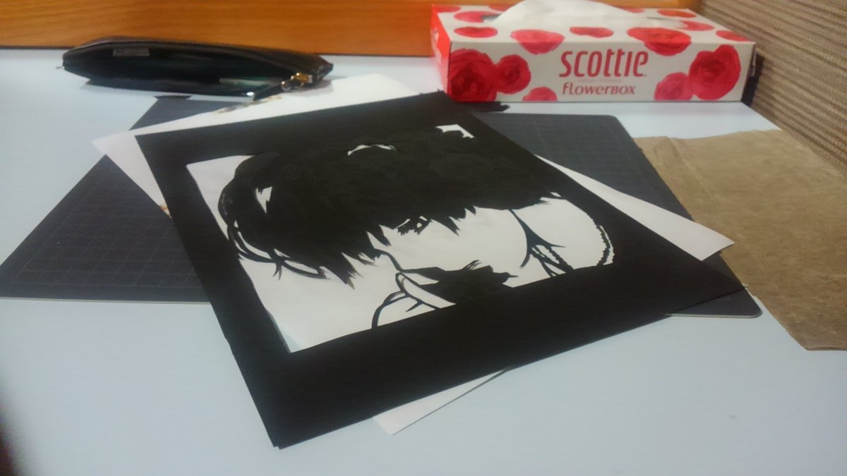 高知合宿に来てまで切り絵する俺氏これはいずさんがリクエストしたりっちゃん(僕らはみんな河合荘) 高知合宿に来てまで切り絵する俺氏これはいずさんがリクエストしたりっちゃん(僕らはみんな河合荘)