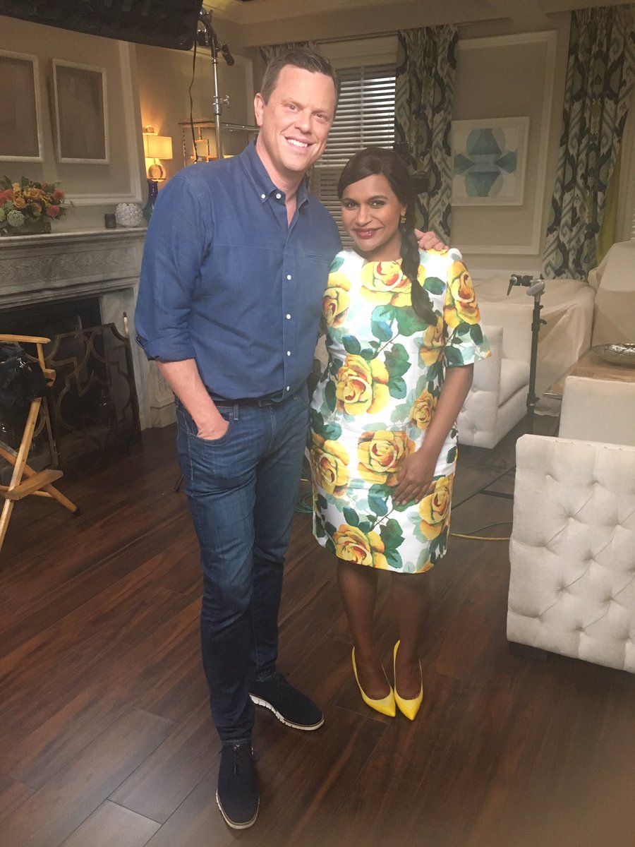 My closest friend, Willie Geist, came to the set of #TheMindyProject to talk abut the final season and much more! ❤️ https://t.co/S2IzL2hDVI