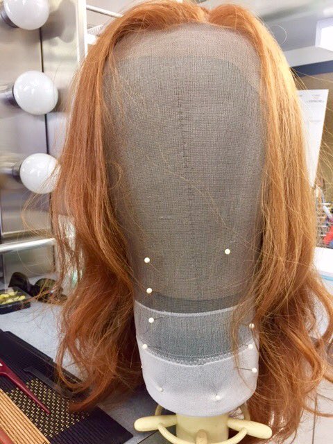 Who's that sexy lady? #TheXFiles https://t.co/tPsYglBL8Q