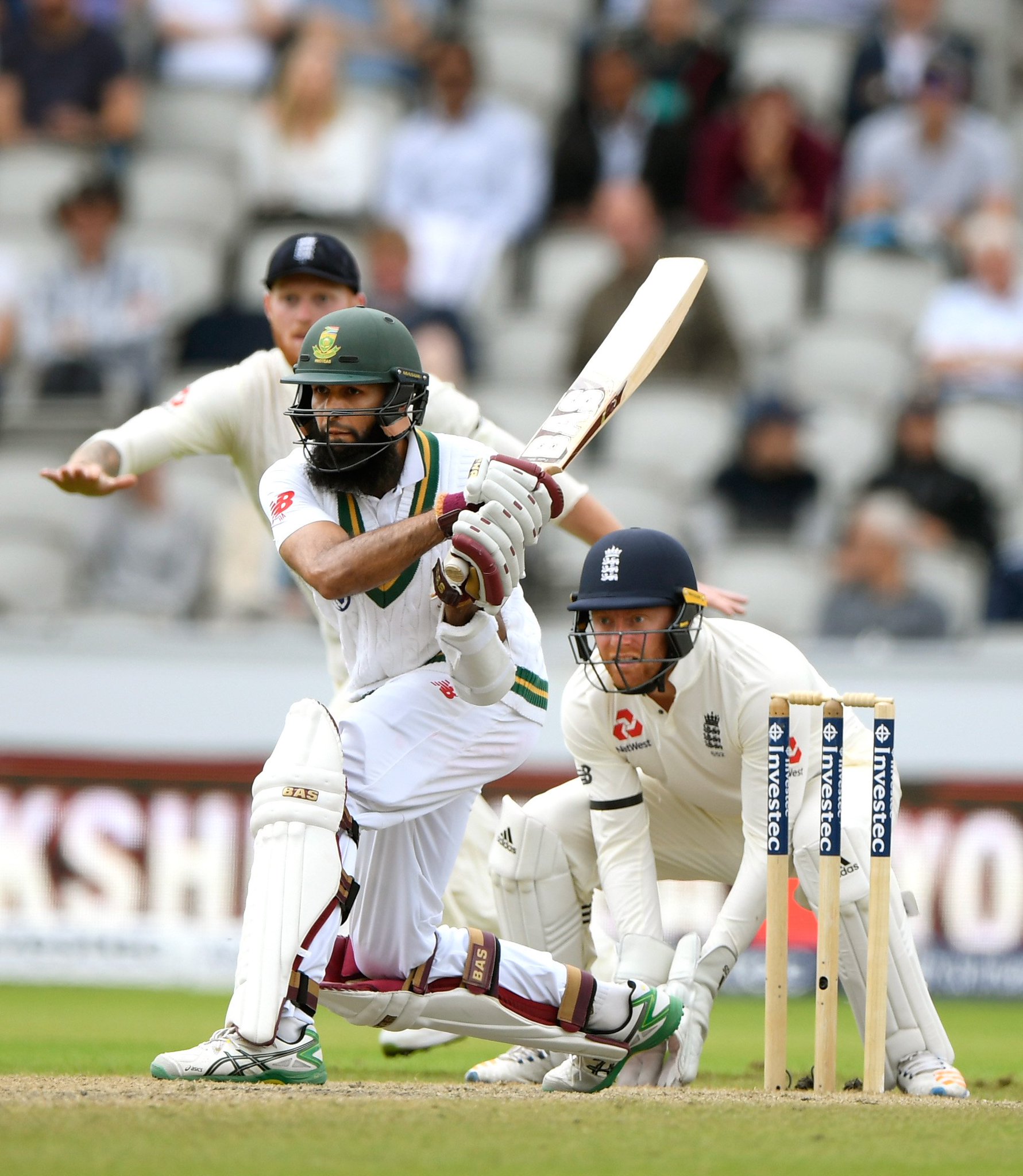 35th Test fifty for Hashim Amla in testing conditions. South Africa: 102/3.
#ENGvSA https://t.co/gNo4QdKqhL