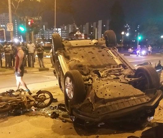 One dead in multi-vehicle crash along Woodlands Ave 12