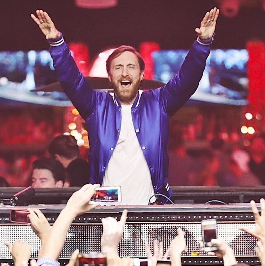 RT @Shazam: .@davidguetta's #2U ft. @justinbieber passed 2 million #Shazams! ???????? https://t.co/QBZOae4qHh