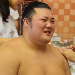 DH57aTKUQAAl6w7.jpg:thumb