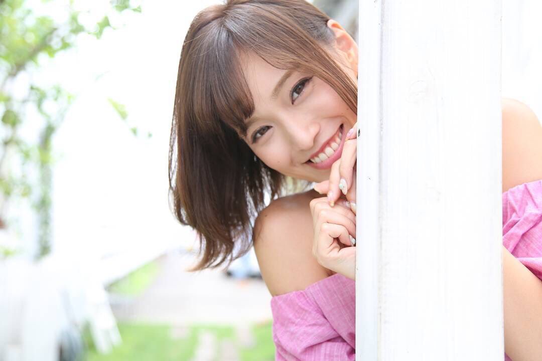 はい、みんな〜おはよっ!!♡撮影行ってきます⊂( っ*´ω`*)っ今日もエヴァRQに投票よろしくねっ🙏💕🌷公式HP🌷ギ はい、みんな〜おはよっ!!♡撮影行ってきます⊂( っ*´ω`*)っ今日もエヴァRQに投票よろしくねっ🙏💕🌷公式HP🌷ギ