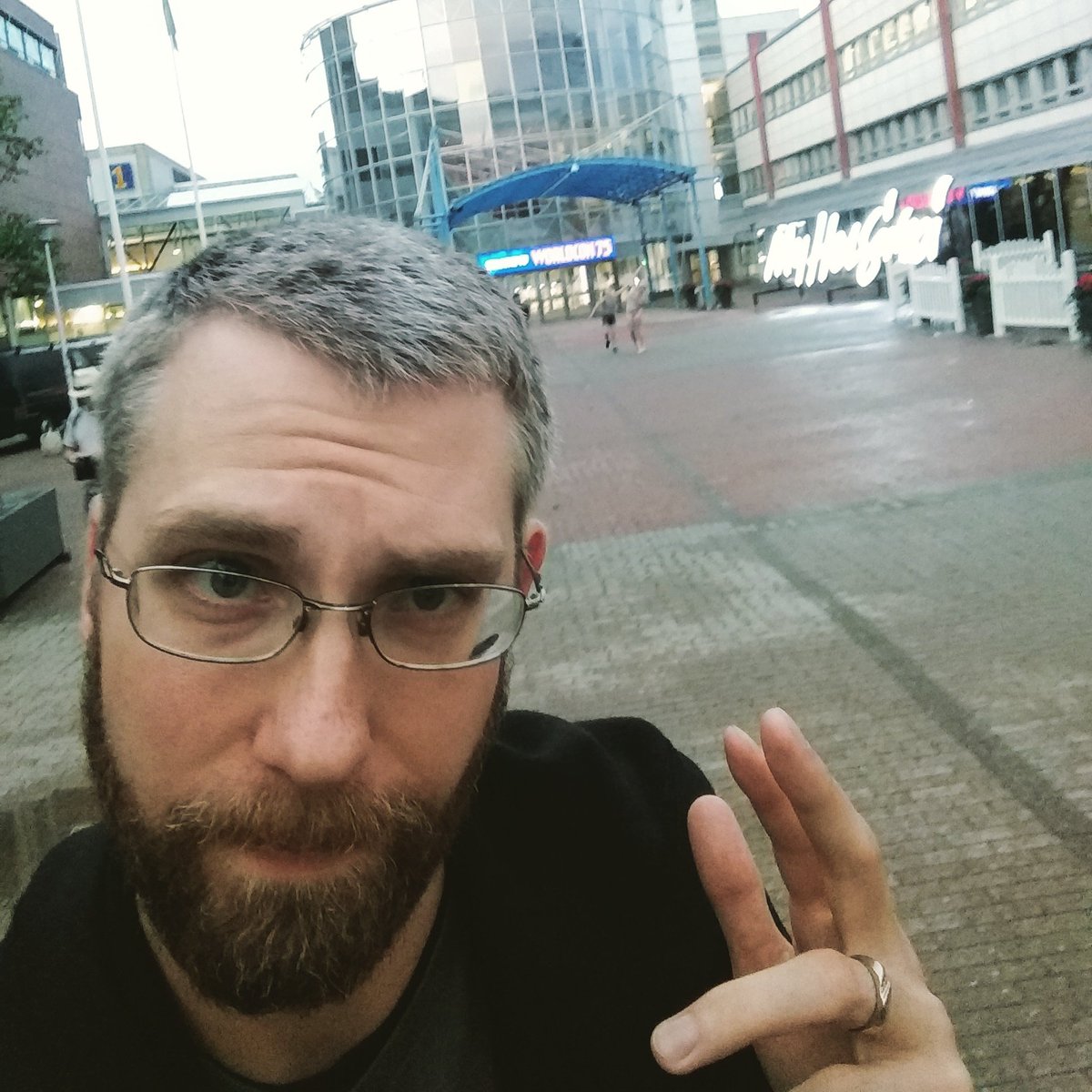 #Worldcon75